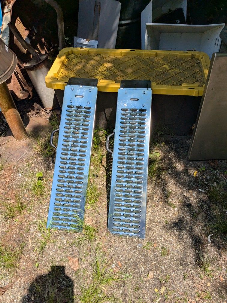 Stalwart Loading Ramps
