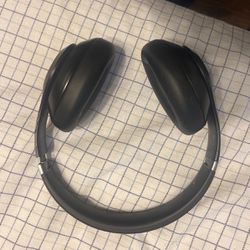 beats studio pro’s wireless headphones 