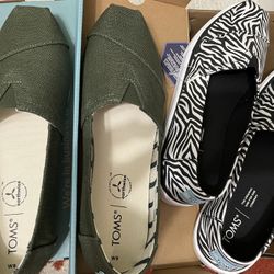 TOMS NEW in a Box Shoes- Sz.9- Deal For2 Pairs!!!