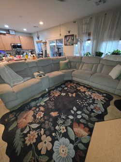 Large Reclining sectional