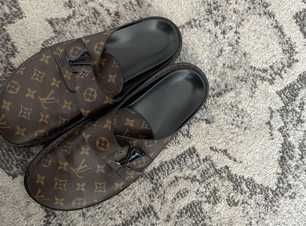 Vuitton dress LV leather LV shoes For sale shoes for Sale in Los Angeles,  CA - OfferUp