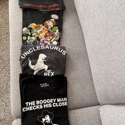 4 Men’s T-shirts. Size Large 