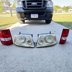 2005 Ford F-150 Combo. Headlights, Taillights And Mirrors. 