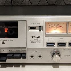 Vintage TEAC A-105 Stereo Cassette Deck Tape Player