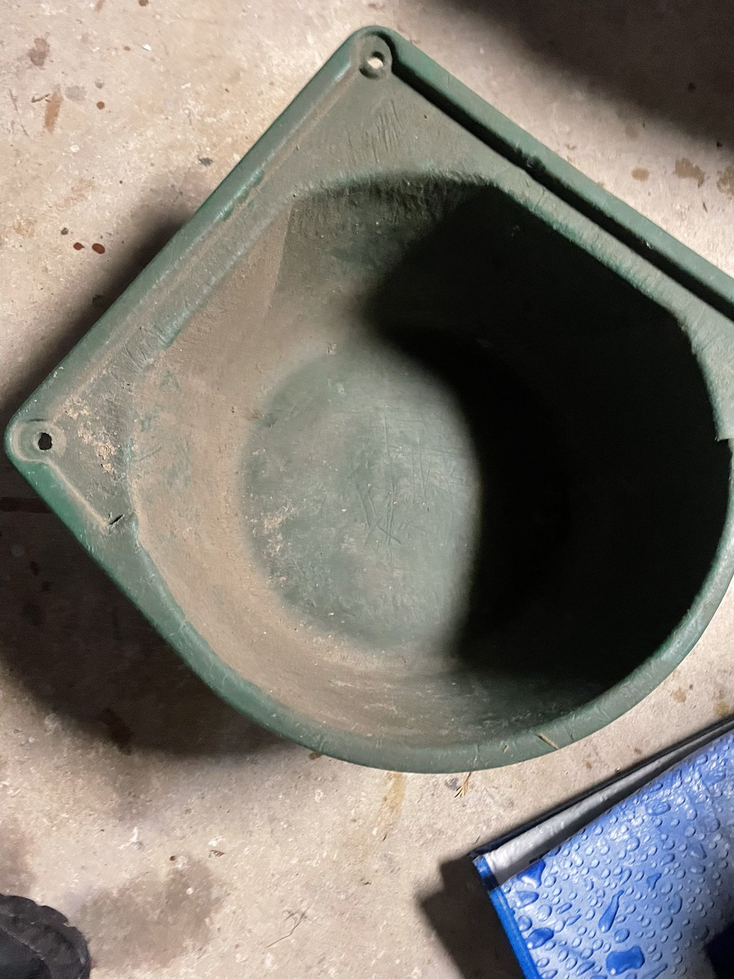 Feeder For Barn