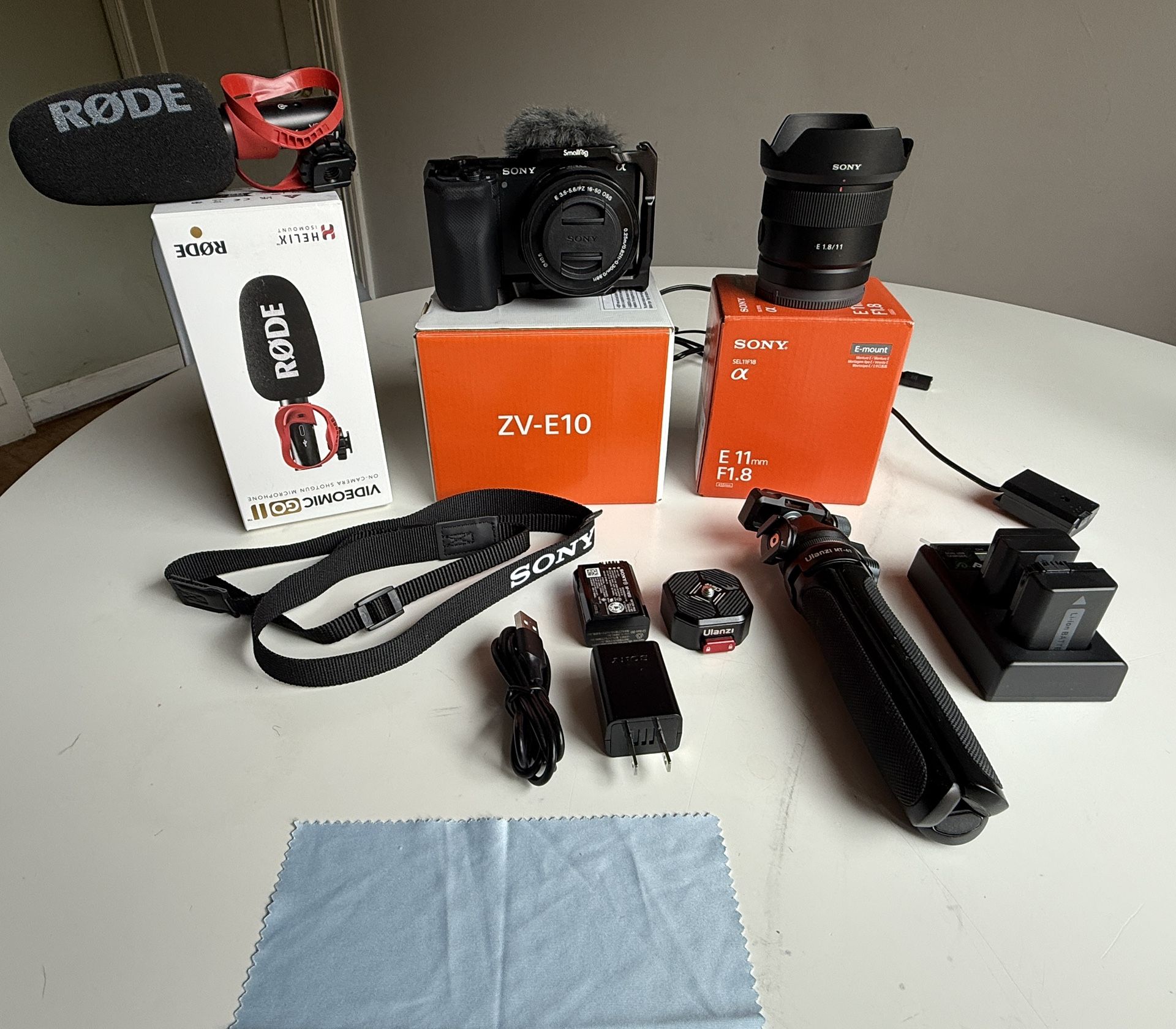 Sony ZV-E10 Bundle W/ Wide Angle Lense Included