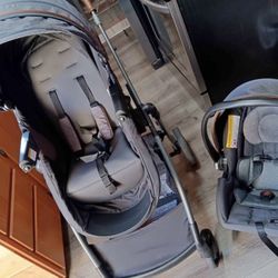 Graco Modes Trio Travel System 3-1 Stroller & Car seat 