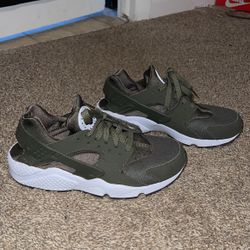 navy green huaraches