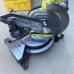 Small Compound Miter Saw 
