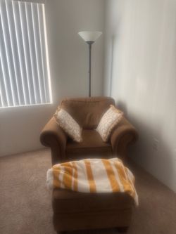 Brown Oversized Accent Chair with Ottoman