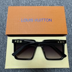 Lv glasses