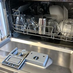 Mini dishwasher