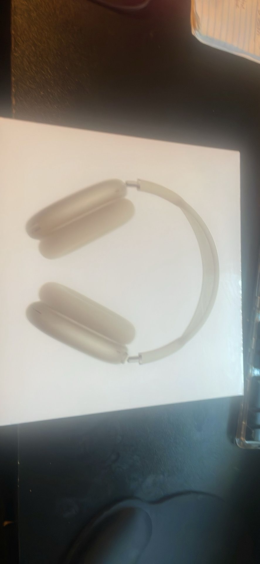 Apple Airpod Max Starlight Color Way