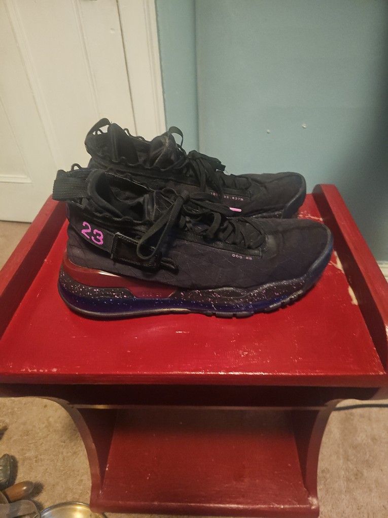 Jordan Max 270