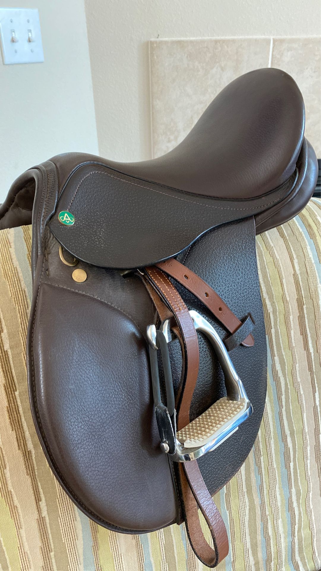 Avant Pony Saddle 14 inch/wide