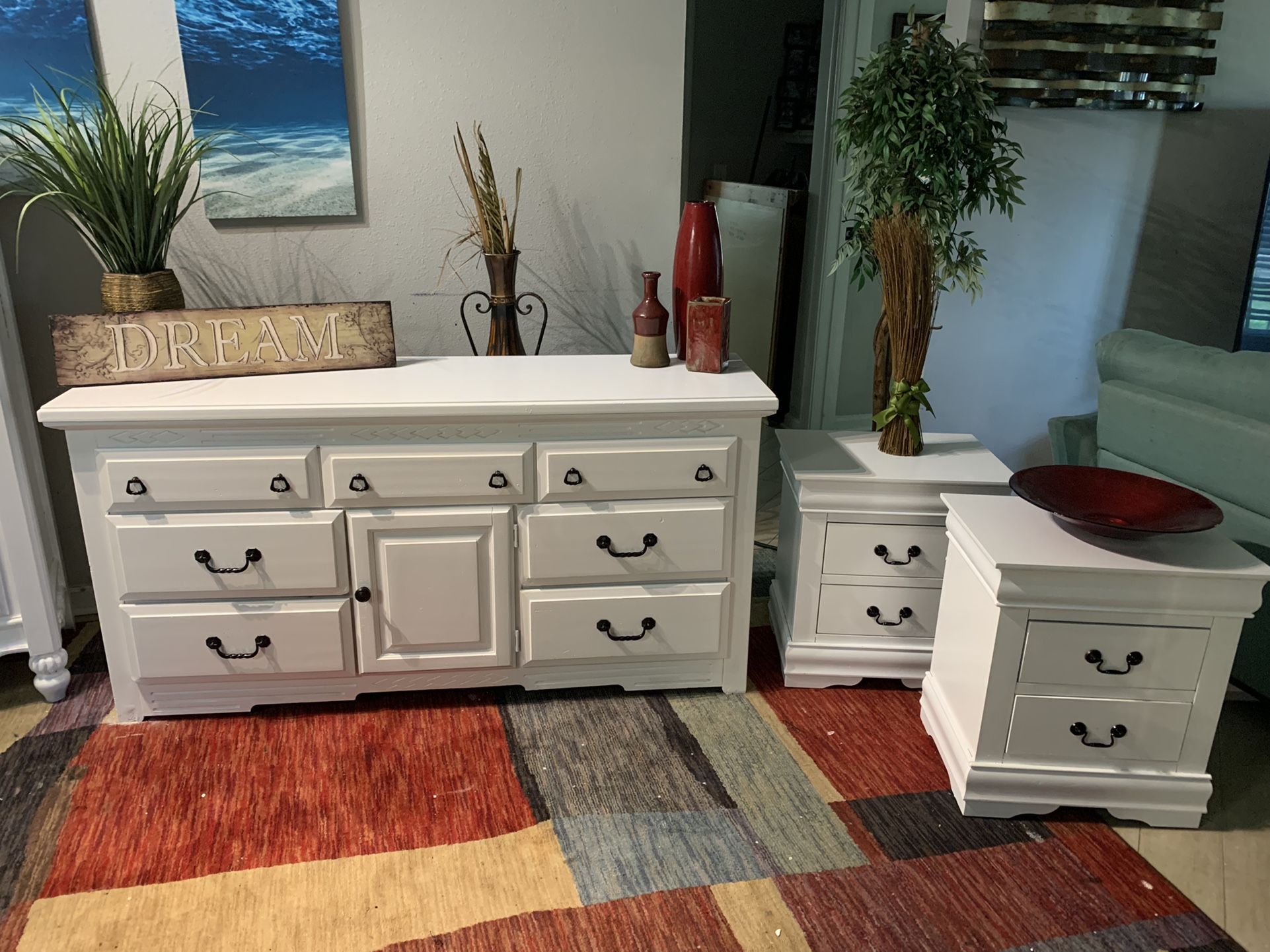 Large Broyhill Dresser & 2 Nightstands New 3 Pc Bedroom Set White Solid Wood