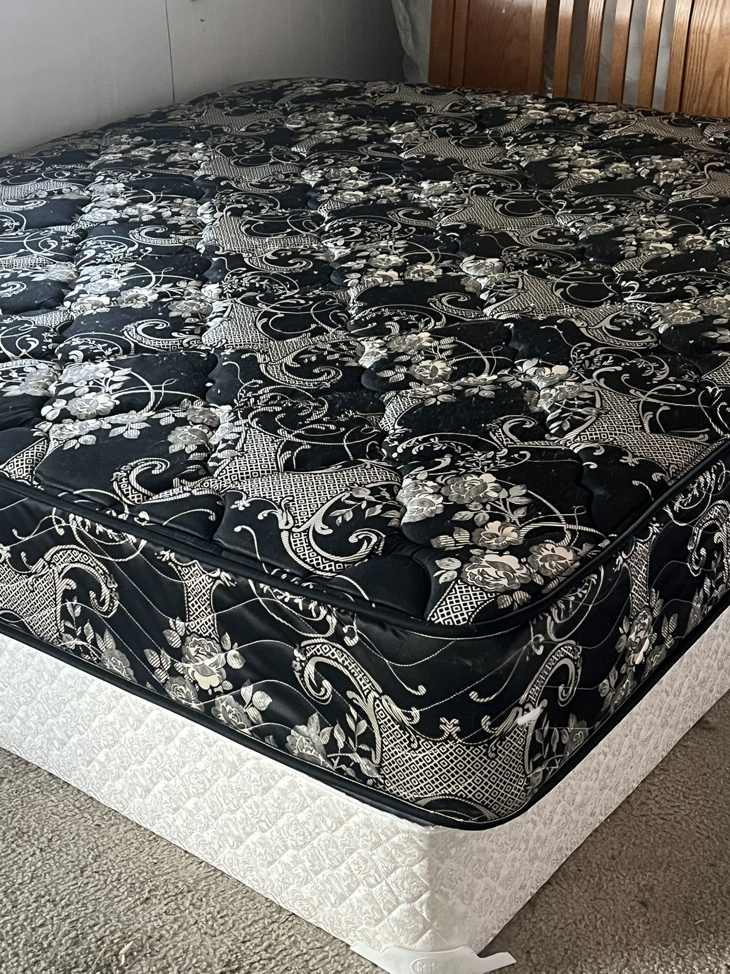 USED KING SIZE MATTRESS ONLY for Sale in San Antonio, TX OfferUp