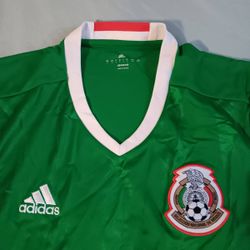 International Soccer Football Jerseys Shirts Warm Up Jackets Size Medium $25-$30each