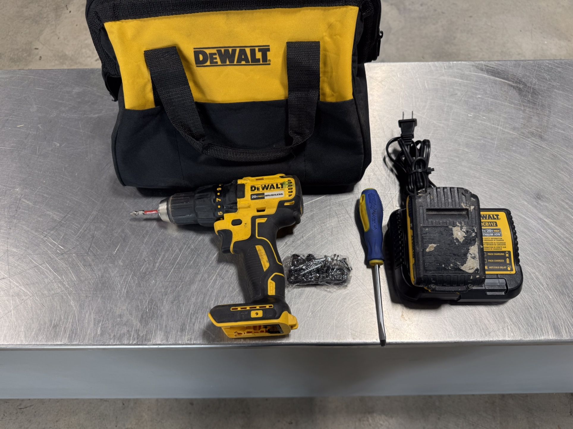 DEWALT 20 V Drill