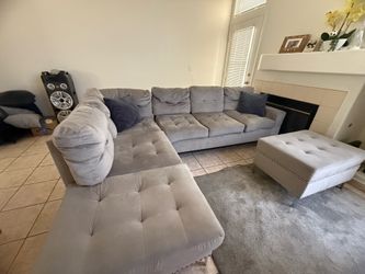Sectional gris