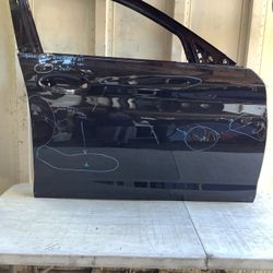2017 - 2020 BMW 550i Passenger Side Door