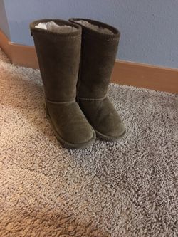 BEARPAW BOOTS FOR GIRLS SIZE 11