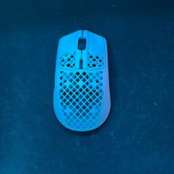 White Steelseries Aerox 3 Wired Mouse