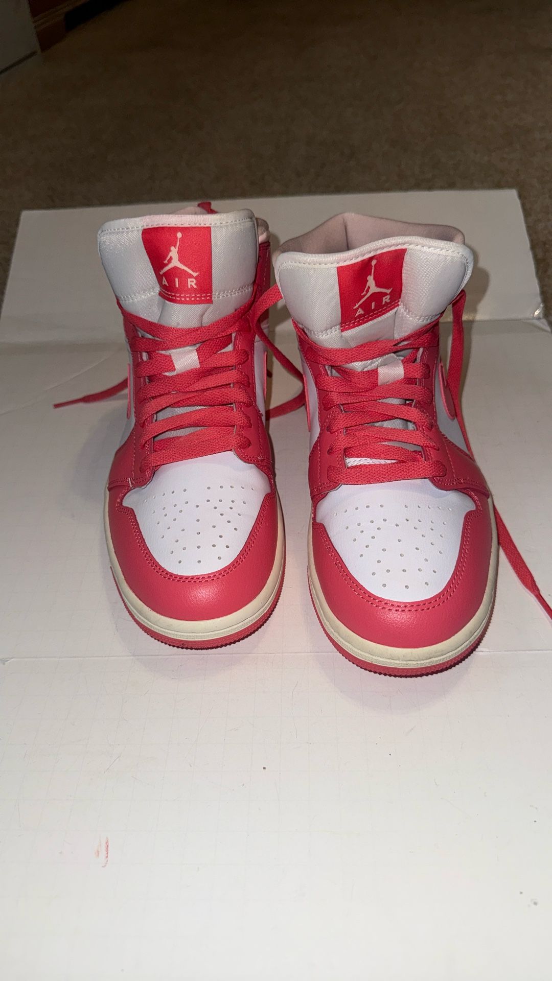 Nike Air Jordan 1 Retro Sneakers Women’s 9 Mid Strawberries & Cream BQ6472-186