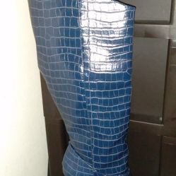 Brand new size 9 stilleto wide calf