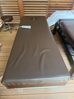 Electric Spa Massage Table + Storage Base + Stool – Like New (NILO)