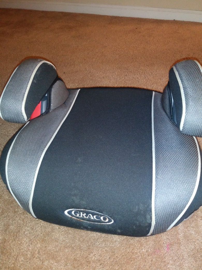 Graco car seats $10 each