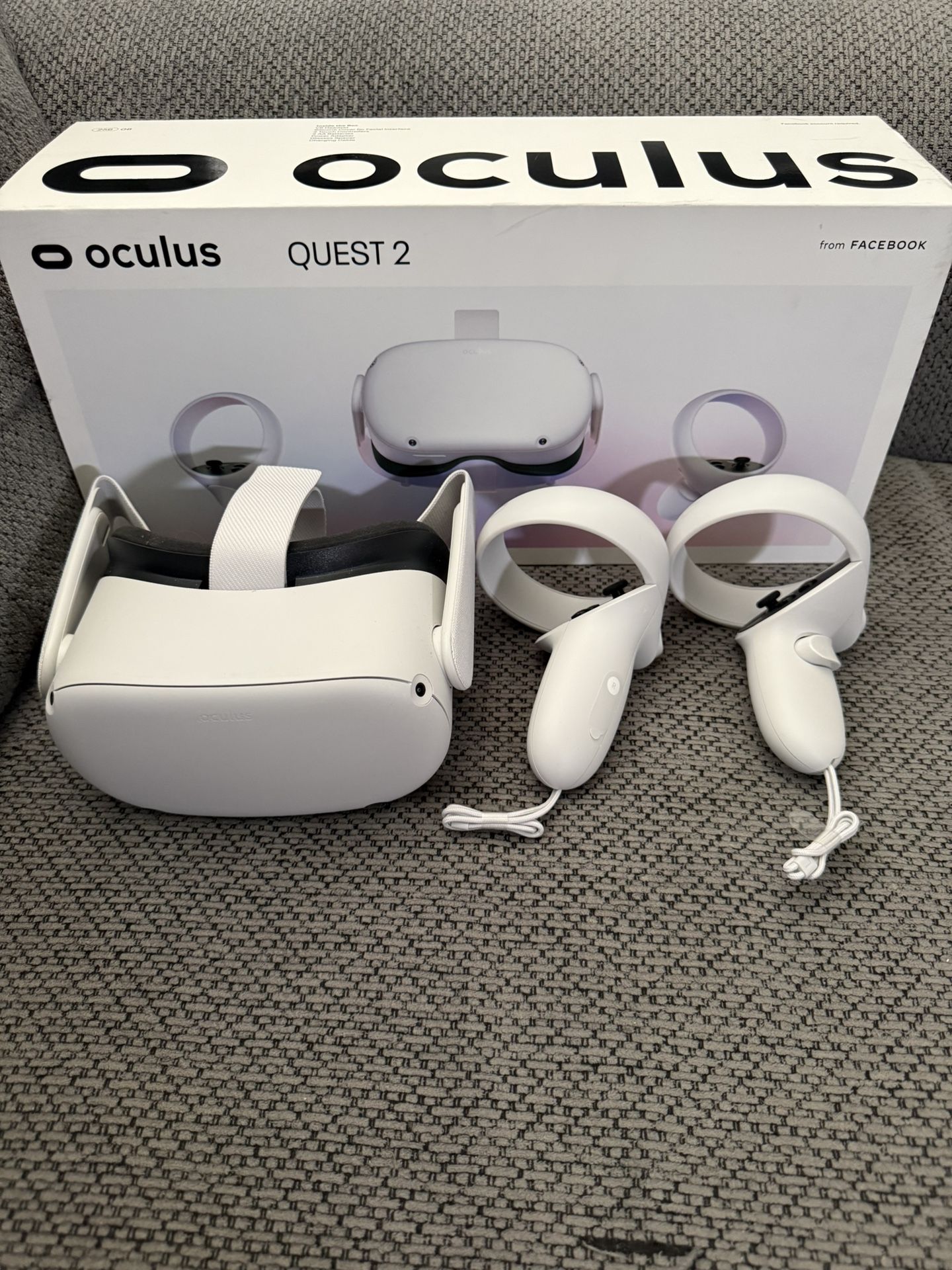 Meta Oculus Quest 2 VR Headset