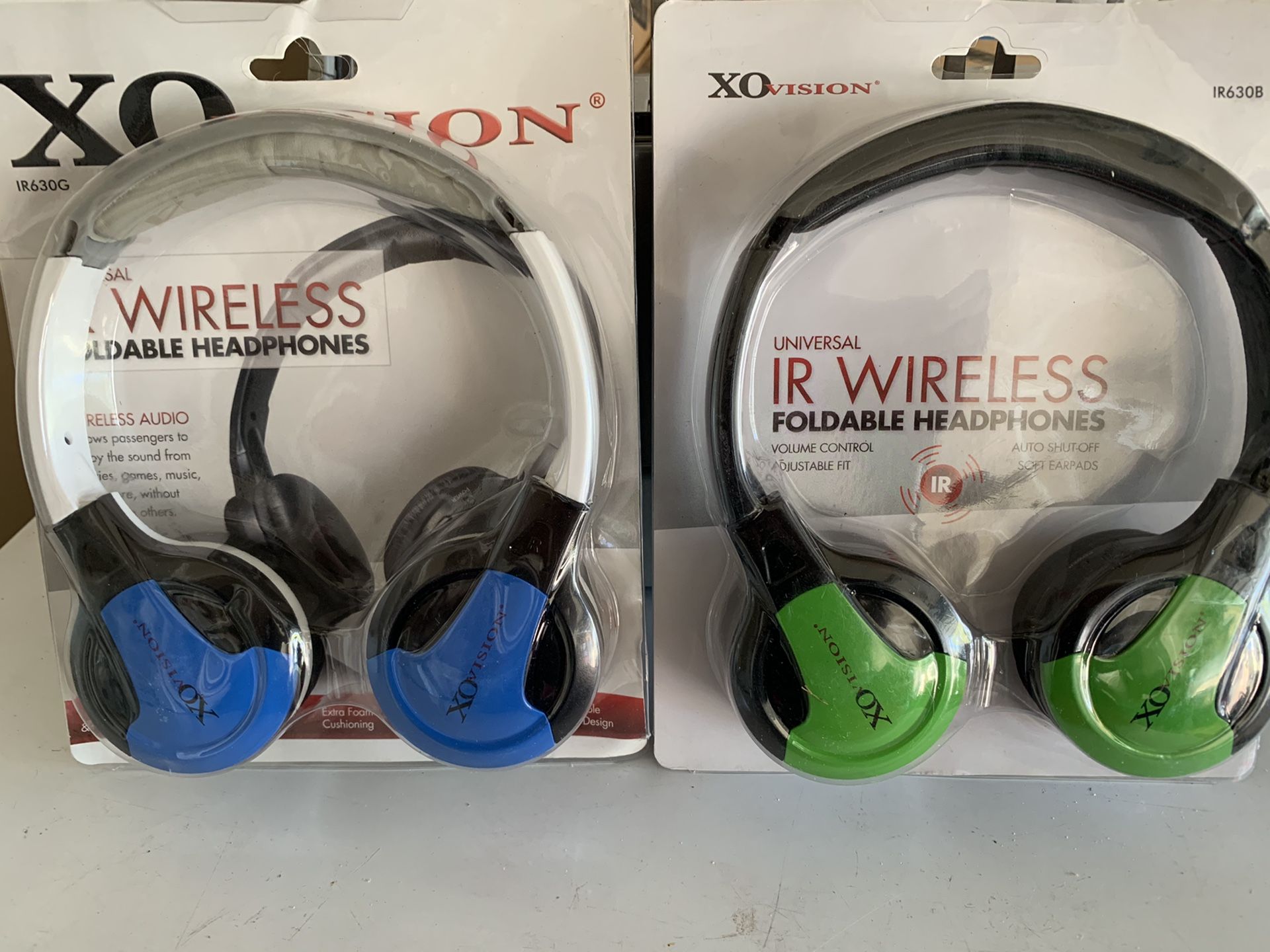 Brand new Universal Wireless Headphones