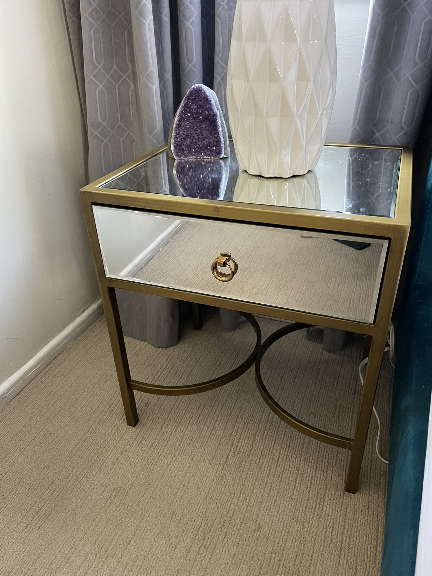 Mirror And Gold Nightstand 