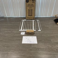 $25 #1166 (36” Tall X 29-36” Wide) Regalo Brand / Walkthrough Door / Toddler Baby Dog Gate 
