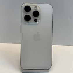 Apple iPhone 15 PRO 128gb. ( Unlocked Cellphone )