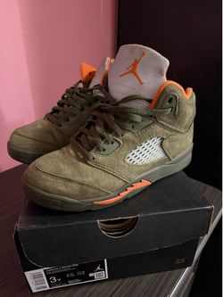 Zapatos para niño casi nuevas 50$