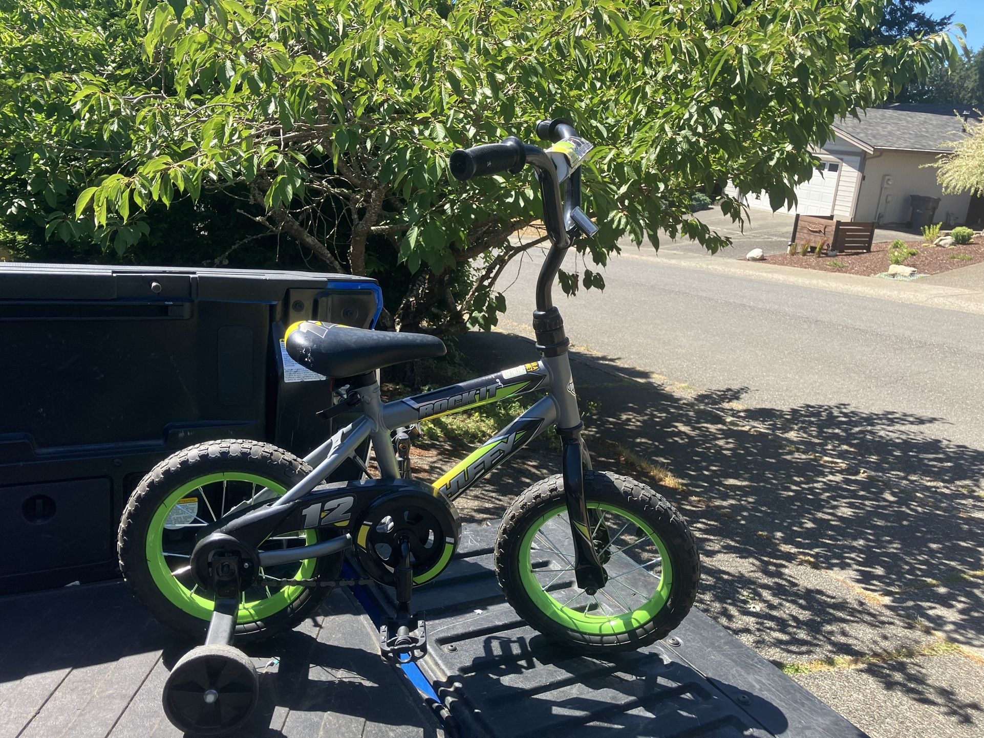 Child Kid Children Bike 12” Wheels With Training Wheels Bicycle Tricycle Trike in Good Condition