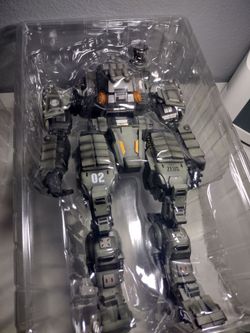 Joy toy mech and pilot with soldier
