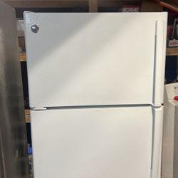 Refrigerator GE 