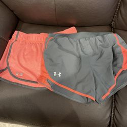 Under armor Shorts (2)