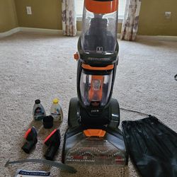 BISSELL Carpet Cleaner/Shampooer