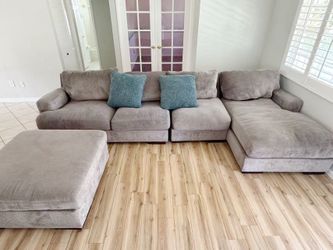 Sofa sectional with ottoman