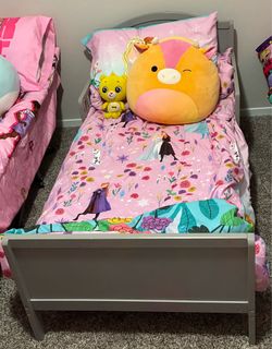 Toddler bed-Gray