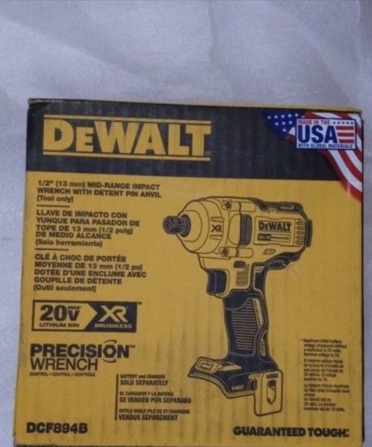 DEWALT XR 20v Brushless Cordless 1/2" Mid-range IMPACT WRENCH WITH DETENT PIN ANVIL