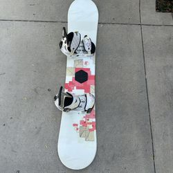 Burton Sterling Snowboard 140cm With Burton Bindings