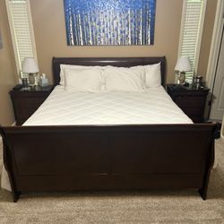 Cherry Wood 6 Piece King Bedroom Set w/Sleigh Bed Frame + Mattress + Box Spring 