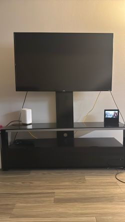 TCL Roku TV 55” 4k with Console