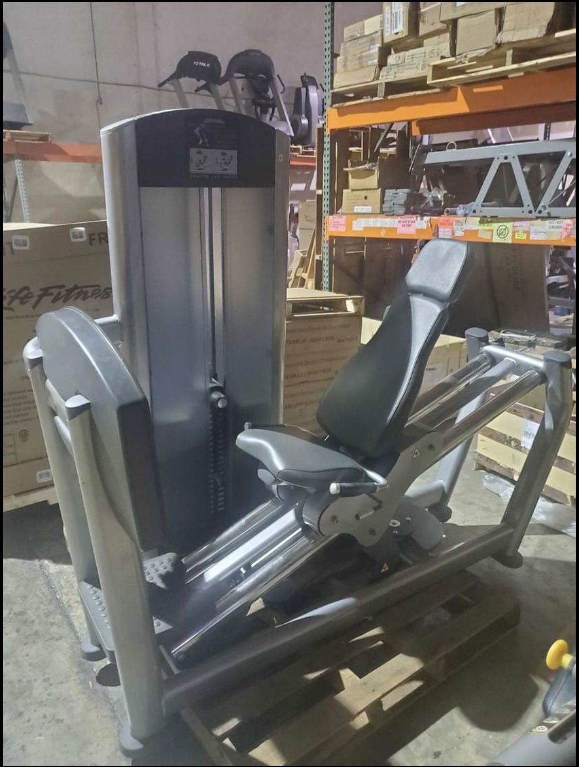 Life Fitness Leg Press