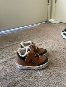 Toddler boots